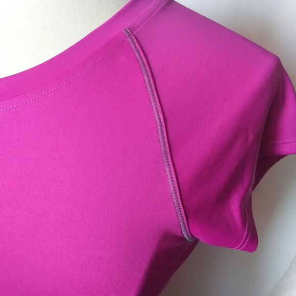 Champion Workout Athletic Semi Fitted Top Pink Size Small - Picture 7 of 9